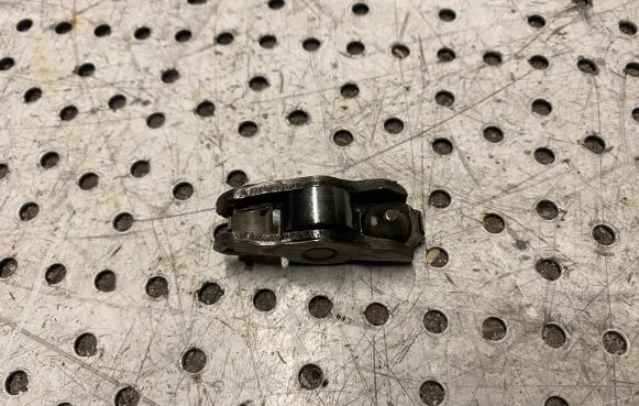 Opel Combo D Valve rocker arm 
