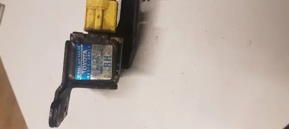 Lexus IS 200-300 Airbag deployment crash/impact sensor 8917353010 1876003750