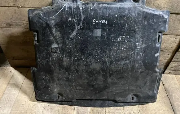 Mercedes-Benz CLK A208 C208 Engine splash shield/under tray a2025240430 2025240430