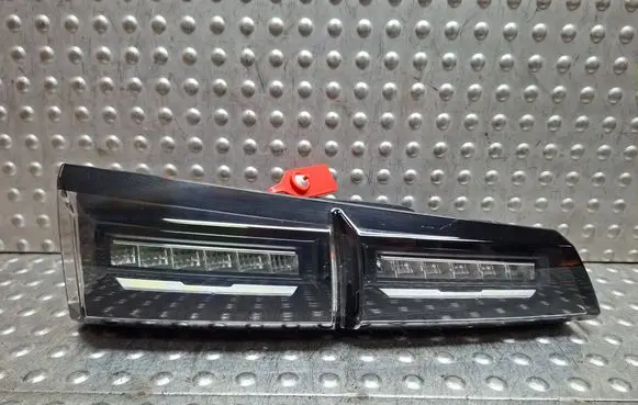 Peugeot 308 Rear/tail lights S26312630 9835300680