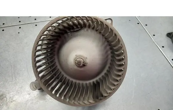 Mazda 626 Heater fan/blower HB111GE4T