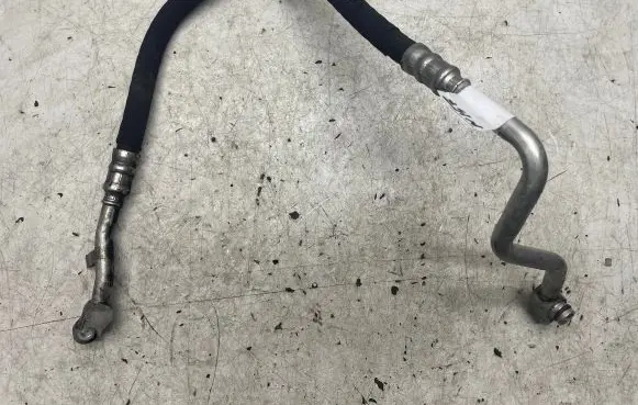 Audi Q5 SQ5 Air conditioning (A/C) pipe/hose 8R0260701AA
