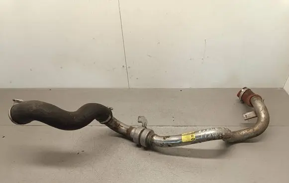 Intercooler hose/pipe