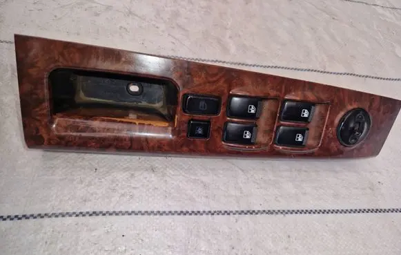 KIA Sorento Electric window control switch 478490