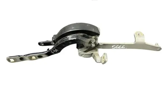 BMW 5 F10 F11 Tailgate/trunk/boot hinge 7206639
