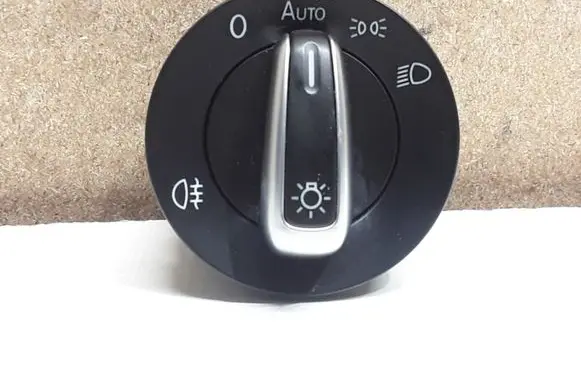 Volkswagen PASSAT B7 Light switch 3C8941431