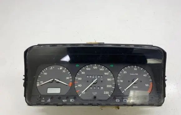 Volkswagen PASSAT B4 Speedometer (instrument cluster) 3A0919033C 6160593040
