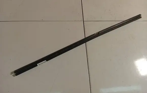 Renault Scenic I Front door glass trim molding 