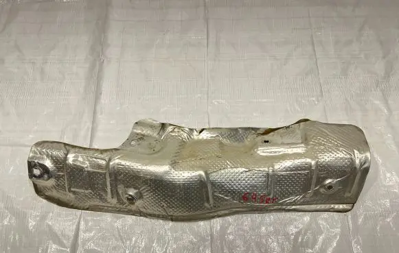 Jeep Grand Cherokee Exhaust heat shield 68272333AA