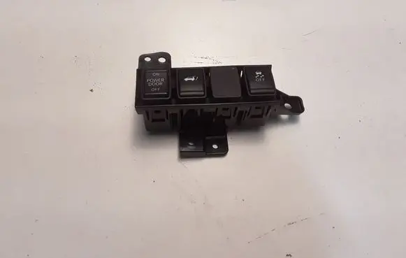 Nissan X-Trail T32 Wiper turn signal indicator stalk/switch 681RVBV80A