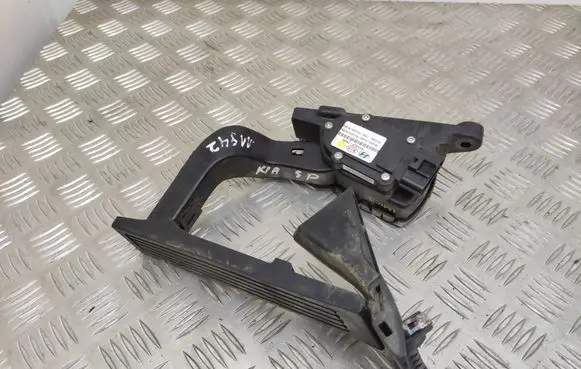 KIA Sportage Accelerator throttle pedal IC21702A2S000