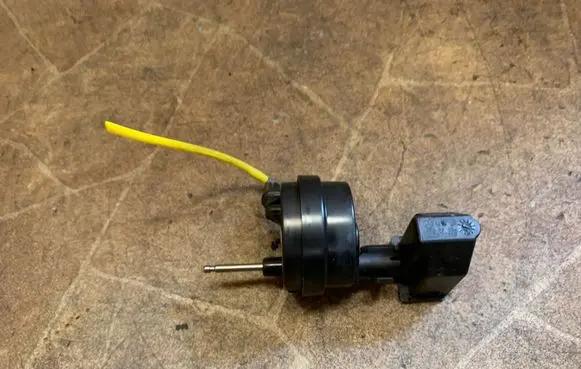 Mercedes-Benz SL R230 Fuel tank cap lock A2308000275