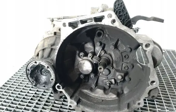 Seat Toledo III (5P) Manual 5 speed gearbox JCX