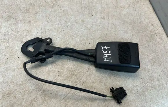 Audi Q7 4L Front seatbelt buckle 4L0857755E