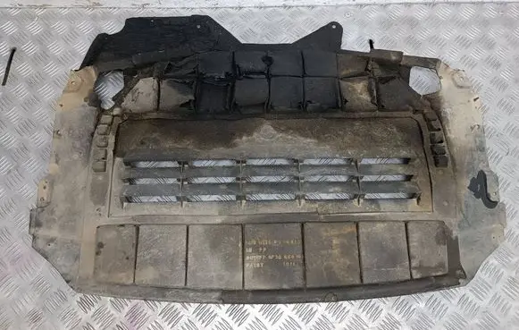 BMW 5 E39 Engine splash shield/under tray