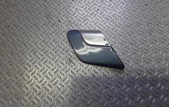 Volkswagen Phaeton Rear fender molding trim 3D0853982