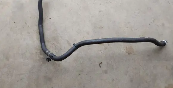 Tesla Model X Coolant pipe/hose 104622500G