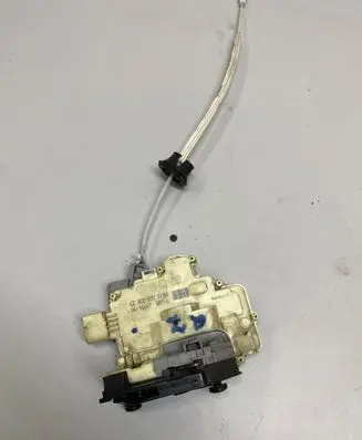 Audi Q7 4L Front door lock 3C2837015A