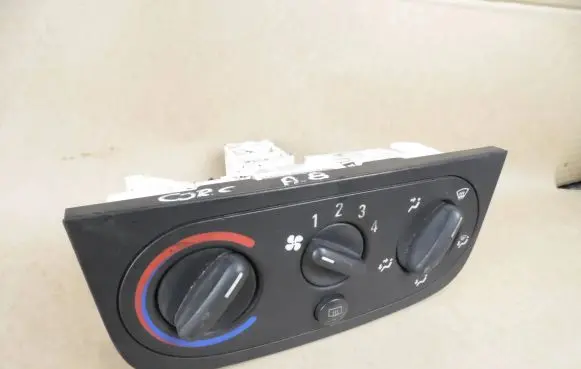 Opel Corsa C Central console control unit 00481785
