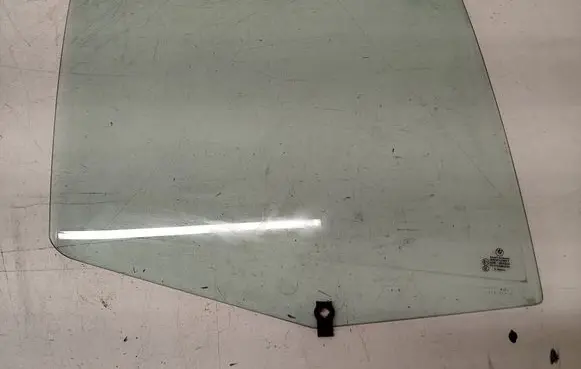 BMW 3 E46 Rear door window glass 43R001025