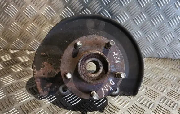 Mitsubishi Lancer X Front wheel hub