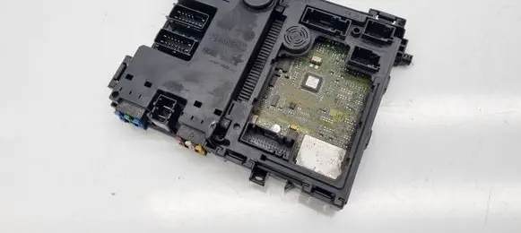 Peugeot 406 Comfort/convenience module S108551300H