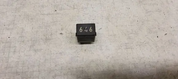Volkswagen Transporter - Caravelle T5 Other relay 4H0951253C 646