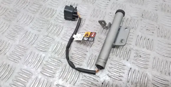 Volvo S90, V90 Pedestrian airbag 31479643