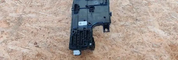 Tesla Model Y Gateway control module