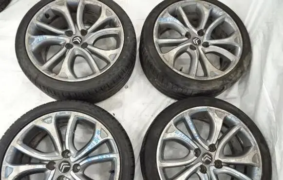 Citroen C4 II R18 alloy rim 