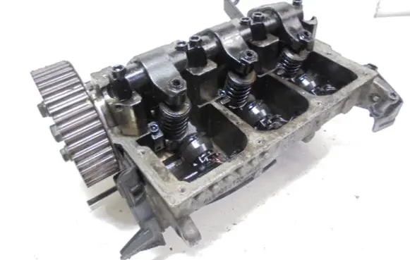 Skoda Fabia Mk1 (6Y) Engine head 045103373H