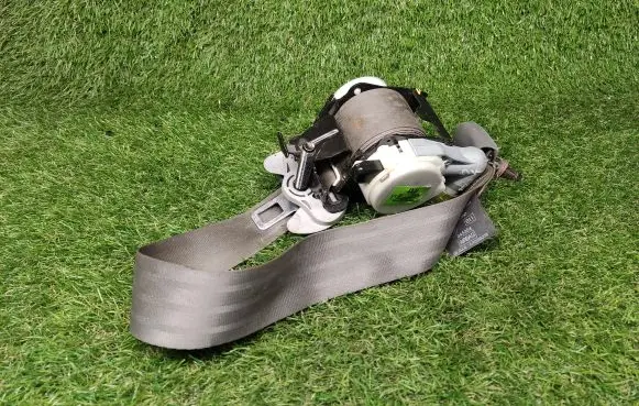 KIA Rio Front seatbelt 888101G100