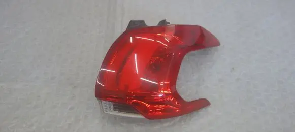 Peugeot 2008 I Rear/tail lights 9678074380
