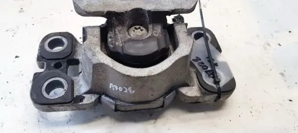 Land Rover Freelander 2 - LR2 Engine mount bracket alsi8cu3fe