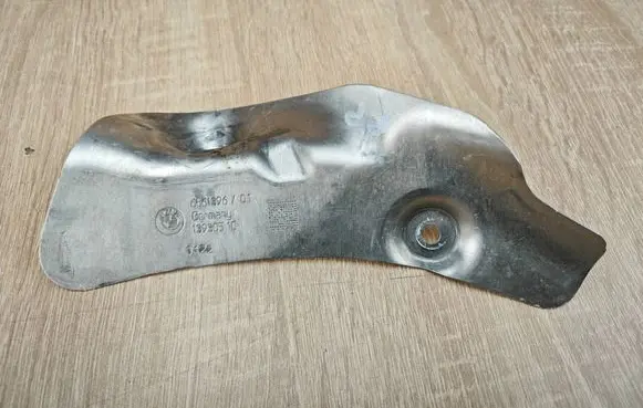 BMW 8 G16 Exhaust heat shield 6861396