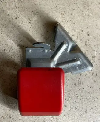 Volvo S40 Engine bonnet (hood) release handle