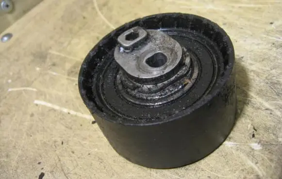 Renault Espace III Timing belt tensioner 676404 676404W01