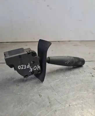 Peugeot 405 Wiper control stalk 6153