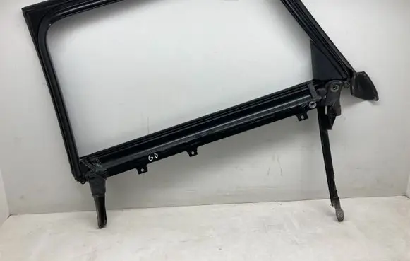 Audi A6 S6 C6 4F Rear door window/glass frame 4F0867370C