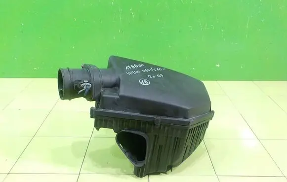 Volvo V60 Air filter box 