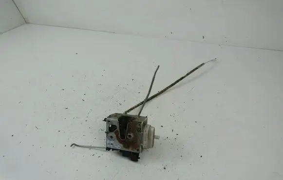 Audi A4 S4 B5 8D Front door lock 