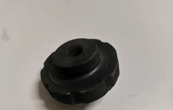 Audi Q5 SQ5 Rear coil spring rubber mount 8K0512149C