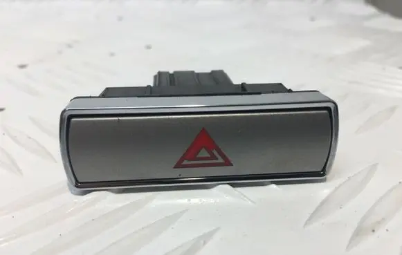 Ford Mondeo MK IV Hazard light switch 6M2T13A350AA