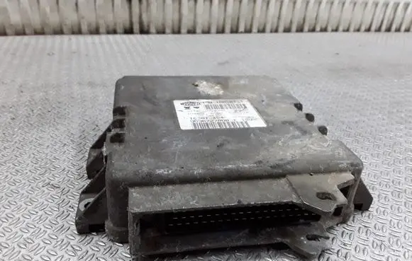Peugeot 206 Engine control unit/module 9636727080E