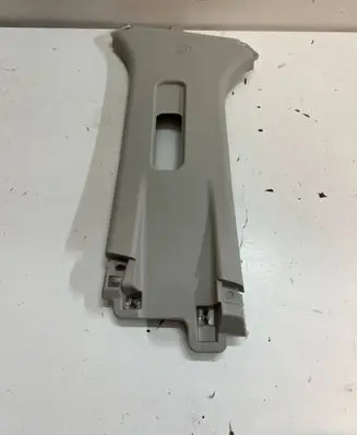 Mazda CX-3 (B) pillar trim (top) D10E68210