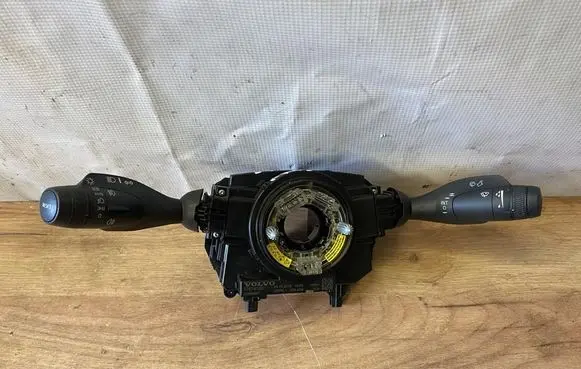 Volvo S90, V90 Wiper turn signal indicator stalk/switch 31674100