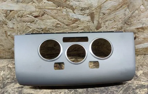 Nissan Tiida C11 Climate control/heater control trim LHD