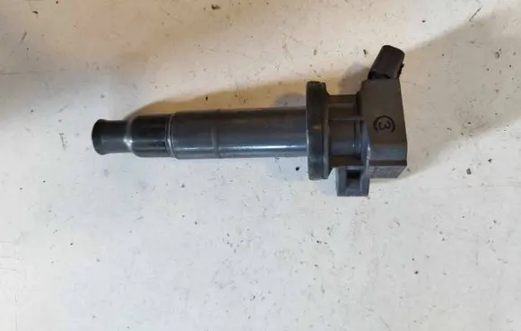 Toyota Corolla E120 E130 High voltage ignition coil 9008019019