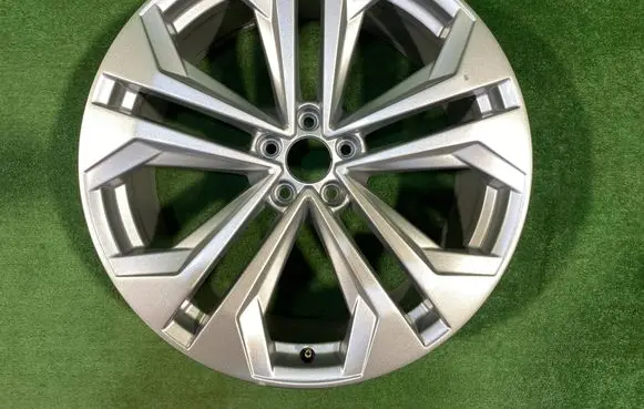 Audi A6 Allroad C8 R21 alloy rim 4K9601025