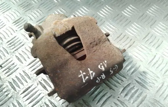Volkswagen Golf V Front brake caliper